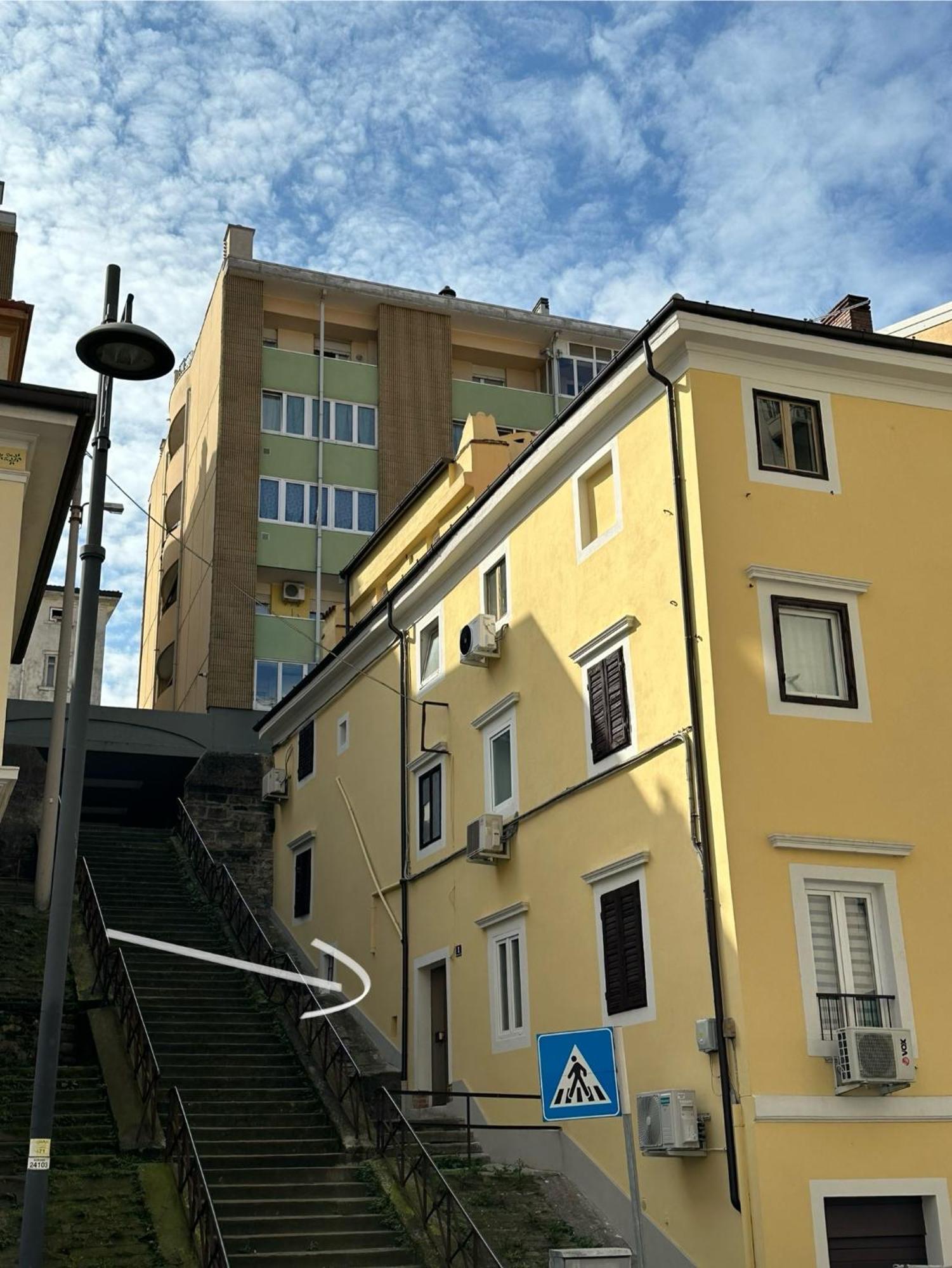 L Essenziale A Apartment *